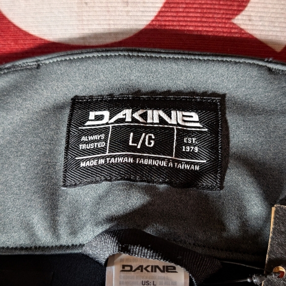 Dakine Cruzier 3L- Snowboard/Ski Pant Charcoal and Black - Picture 4 of 4